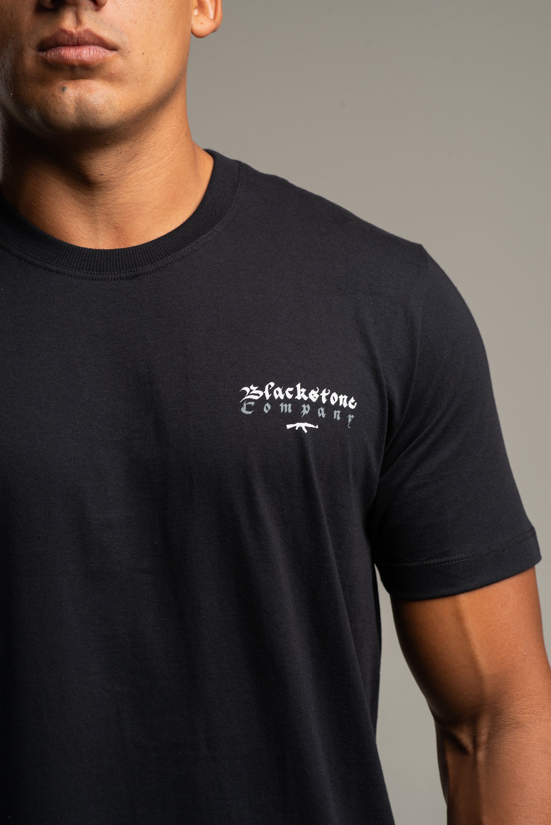 T-SHIRT HELLO DARKNESS