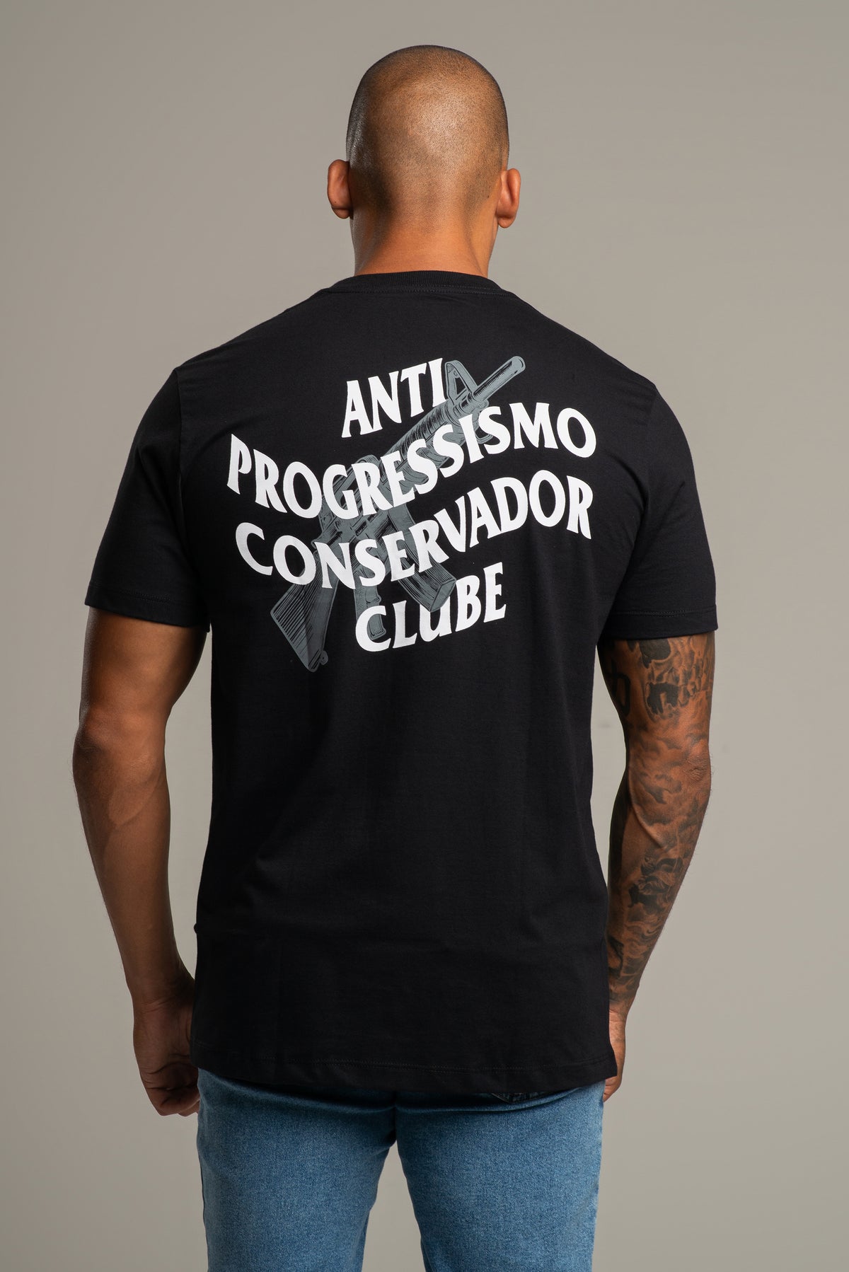 T-SHIRT CONSERVADOR CLUBE